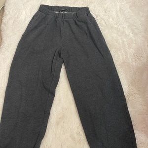 Charcoal gray Brandy Melville rosa sweatpants